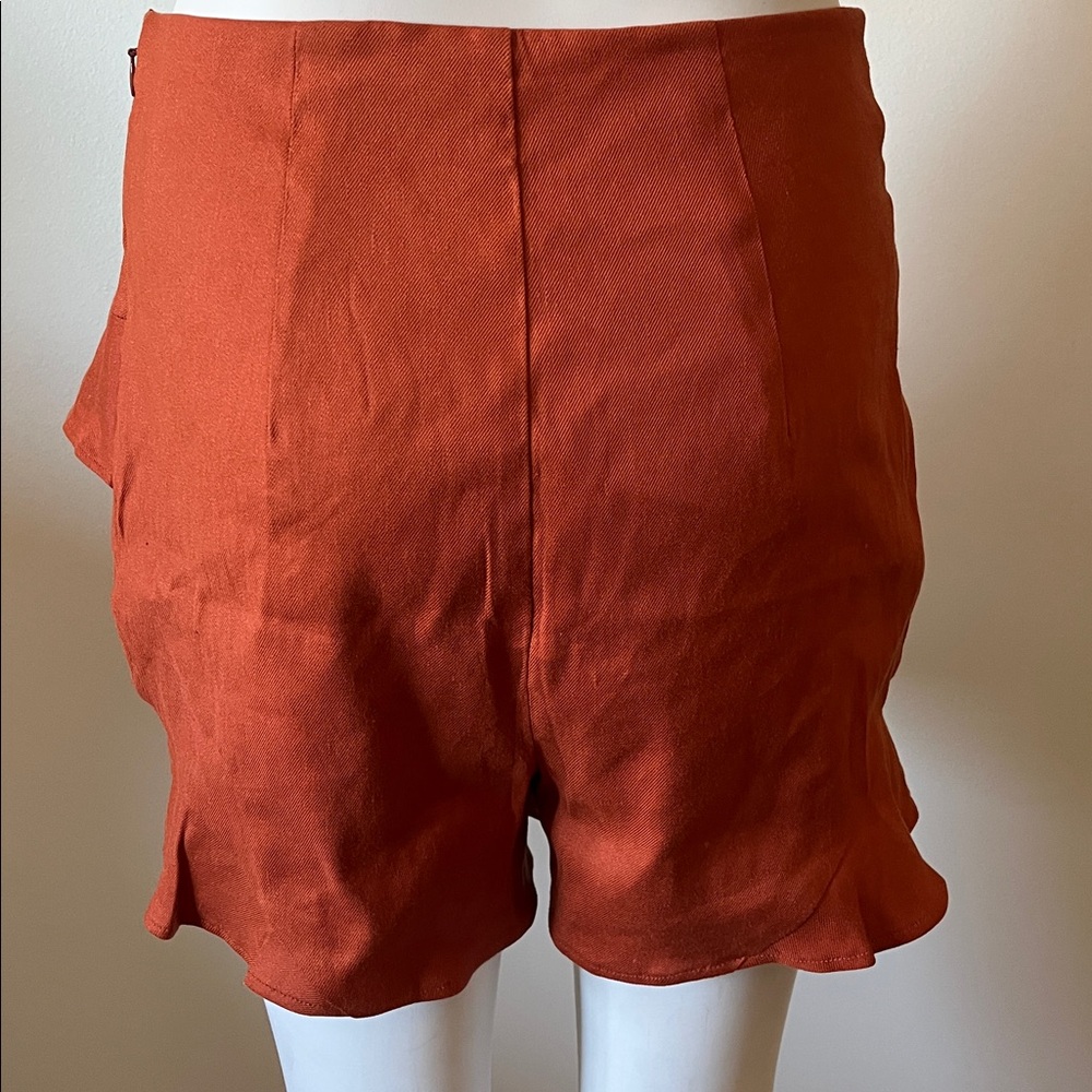 Express Elegant  Ruffle Skort - Picture 4 of 11